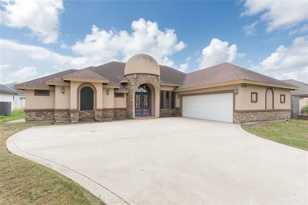 $1,700 | 208 Thornwood Loop, Rio Grande City, TX 78582
