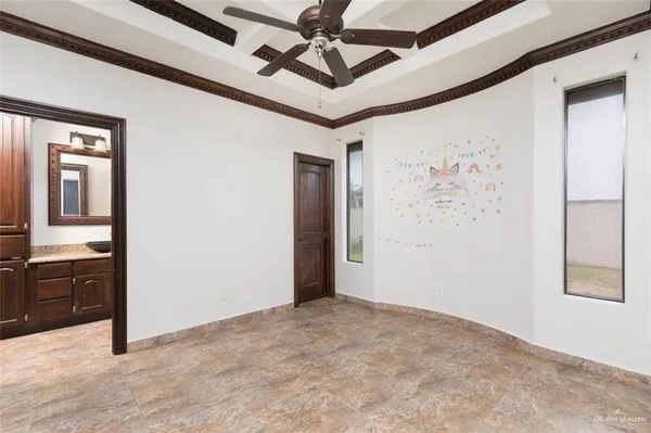 $1,700 | 208 Thornwood Loop, Rio Grande City, TX 78582