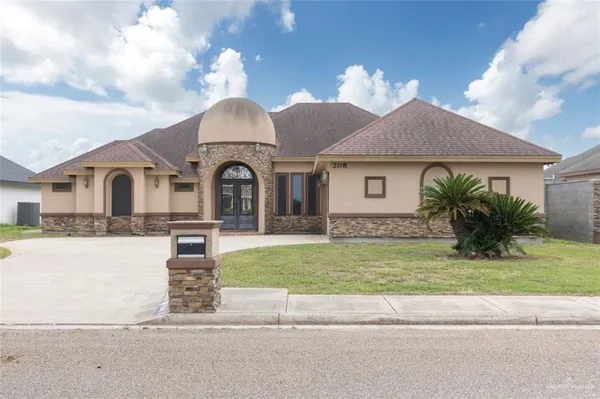 $1,700 | 208 Thornwood Loop, Rio Grande City, TX 78582
