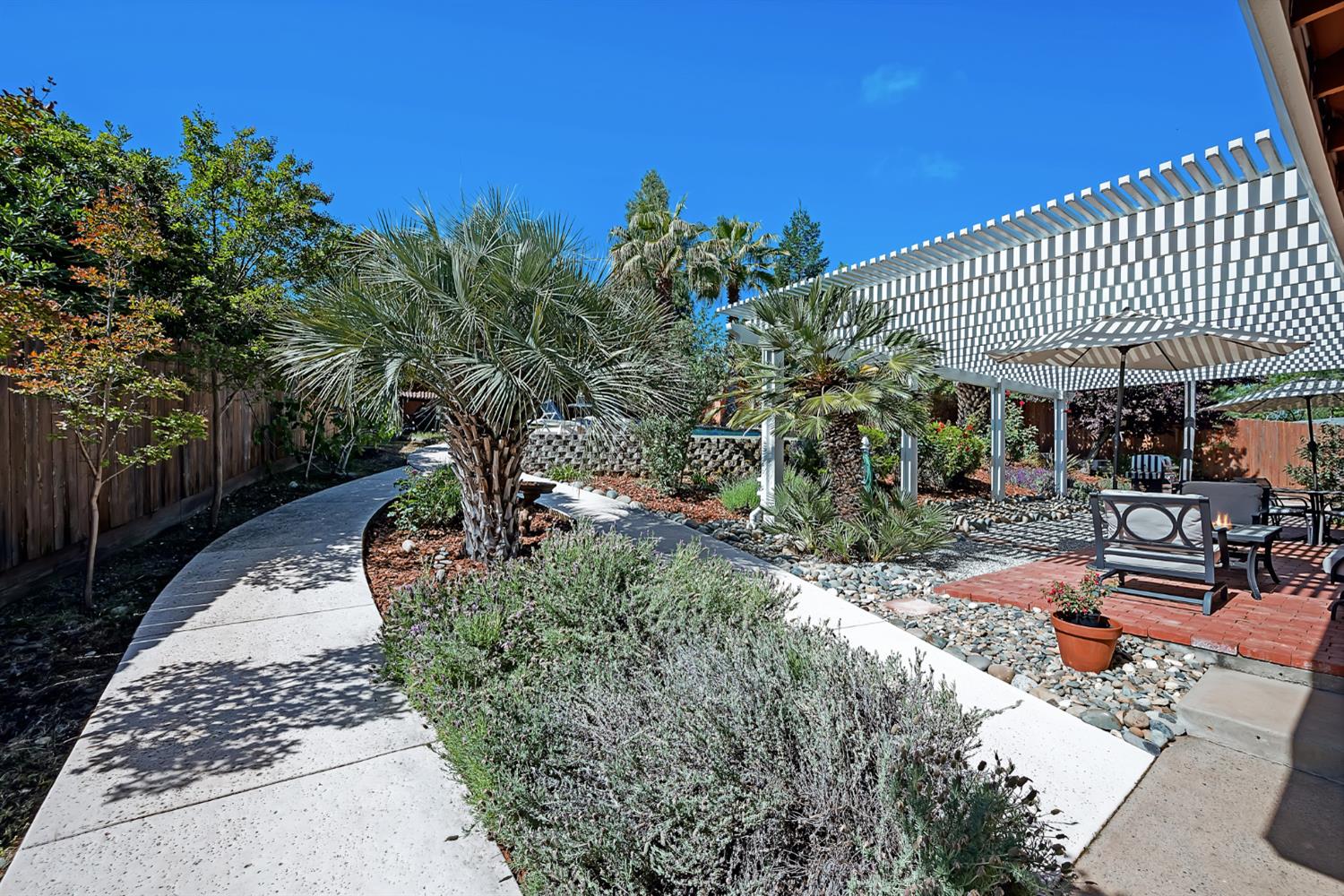 2954 Oakleaf Drive Cameron Park, CA 95682 - Photo 27 of 36