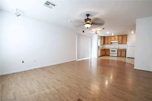 $1,650 | 7204 Platinum Peak Avenue, Las Vegas, NV 89129