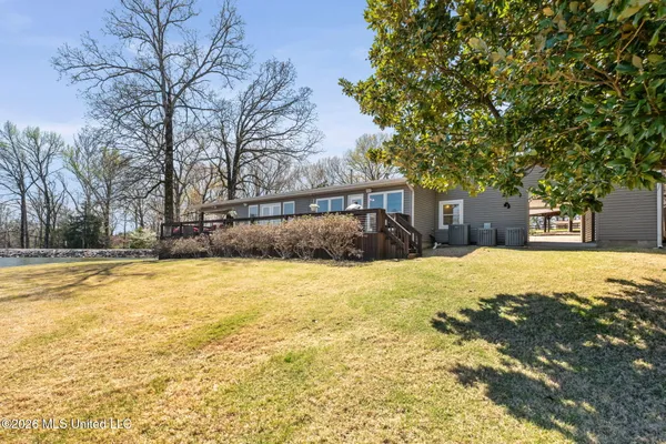 $414,900 | 7300 West Shahkoka Drive, Olive Branch, MS 38654