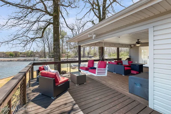 $414,900 | 7300 West Shahkoka Drive, Olive Branch, MS 38654