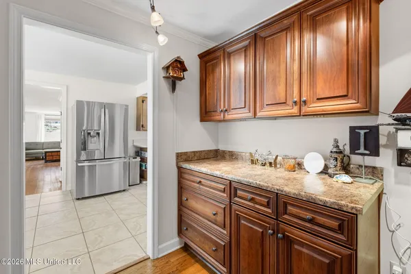 $414,900 | 7300 West Shahkoka Drive, Olive Branch, MS 38654
