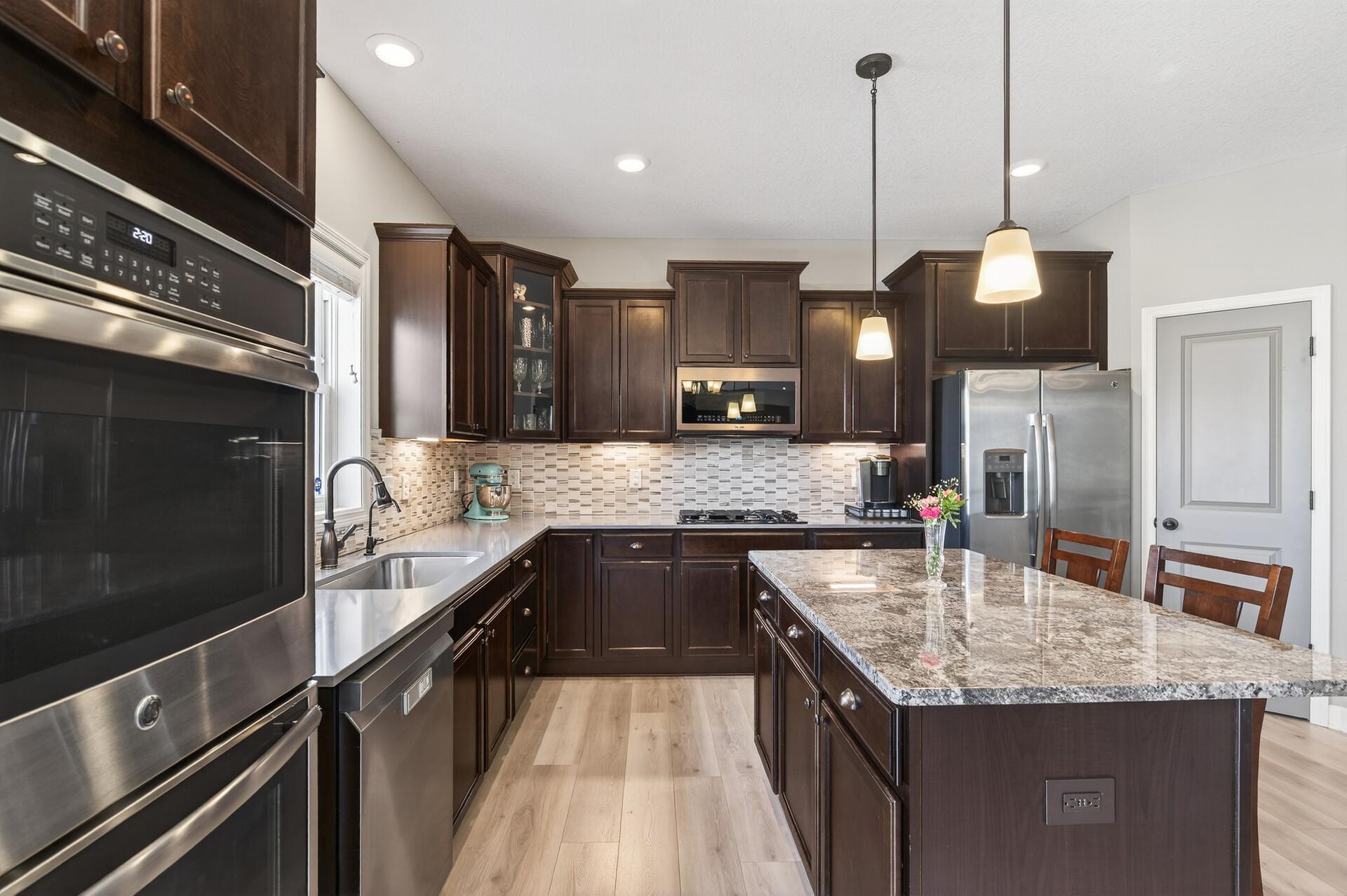 1999 Red Oak Path Shakopee, MN 55379 - Photo 15 of 63