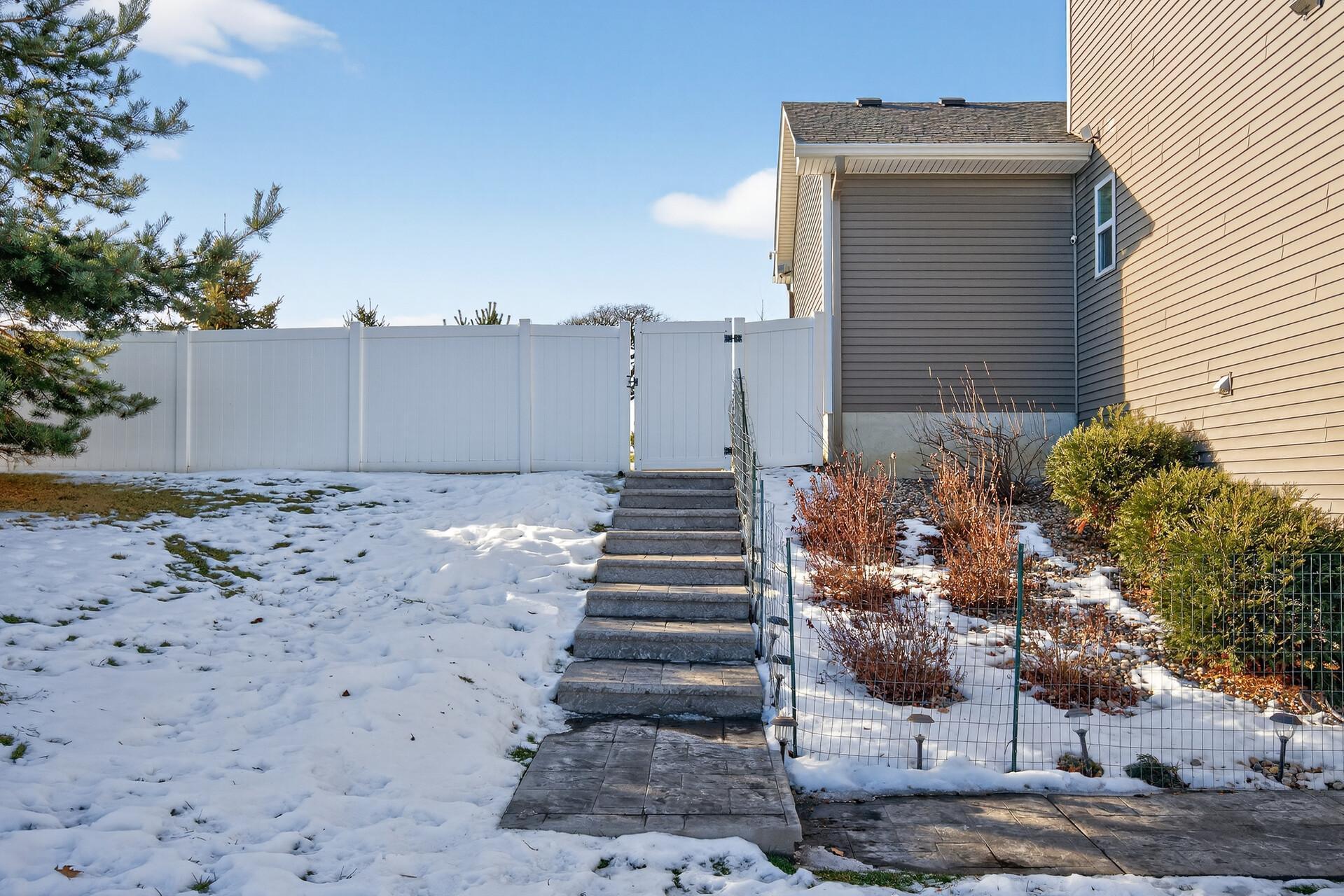 1999 Red Oak Path Shakopee, MN 55379 - Photo 53 of 63