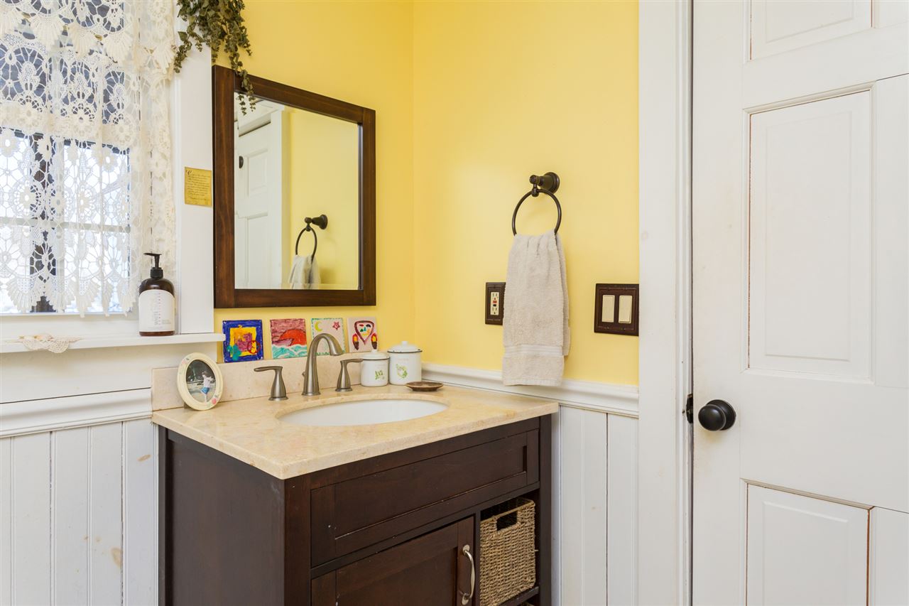 526 First Crown Point Road Strafford, NH 03884 - Photo 21 of 40