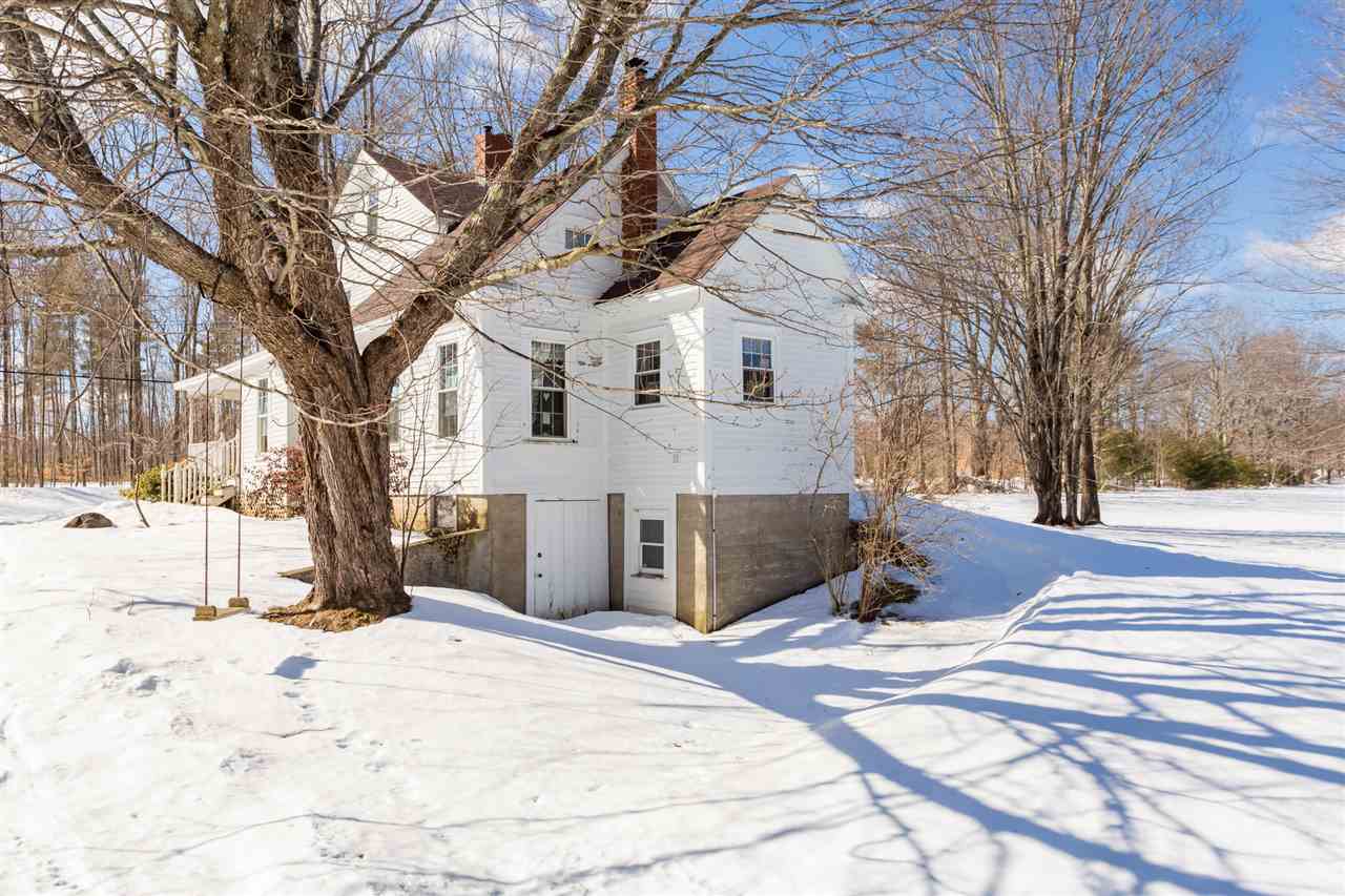 526 First Crown Point Road Strafford, NH 03884 - Photo 7 of 40