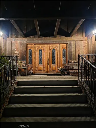 a view of entryway