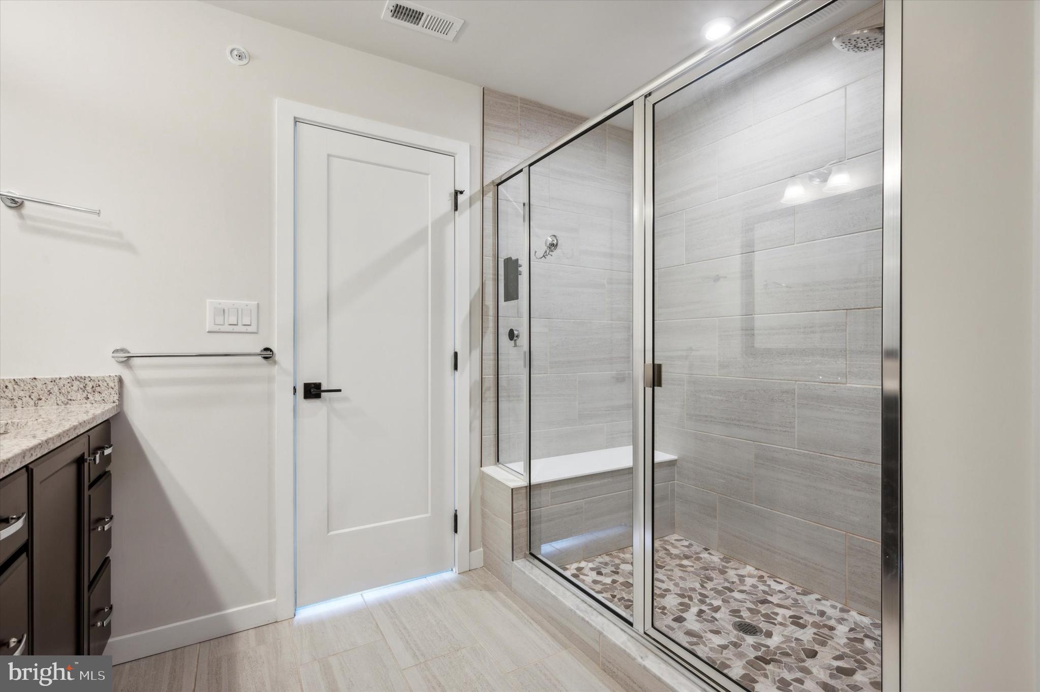 728 Switchman Road Media, PA 19063 - Photo 22 of 25 EN SUITE BATH