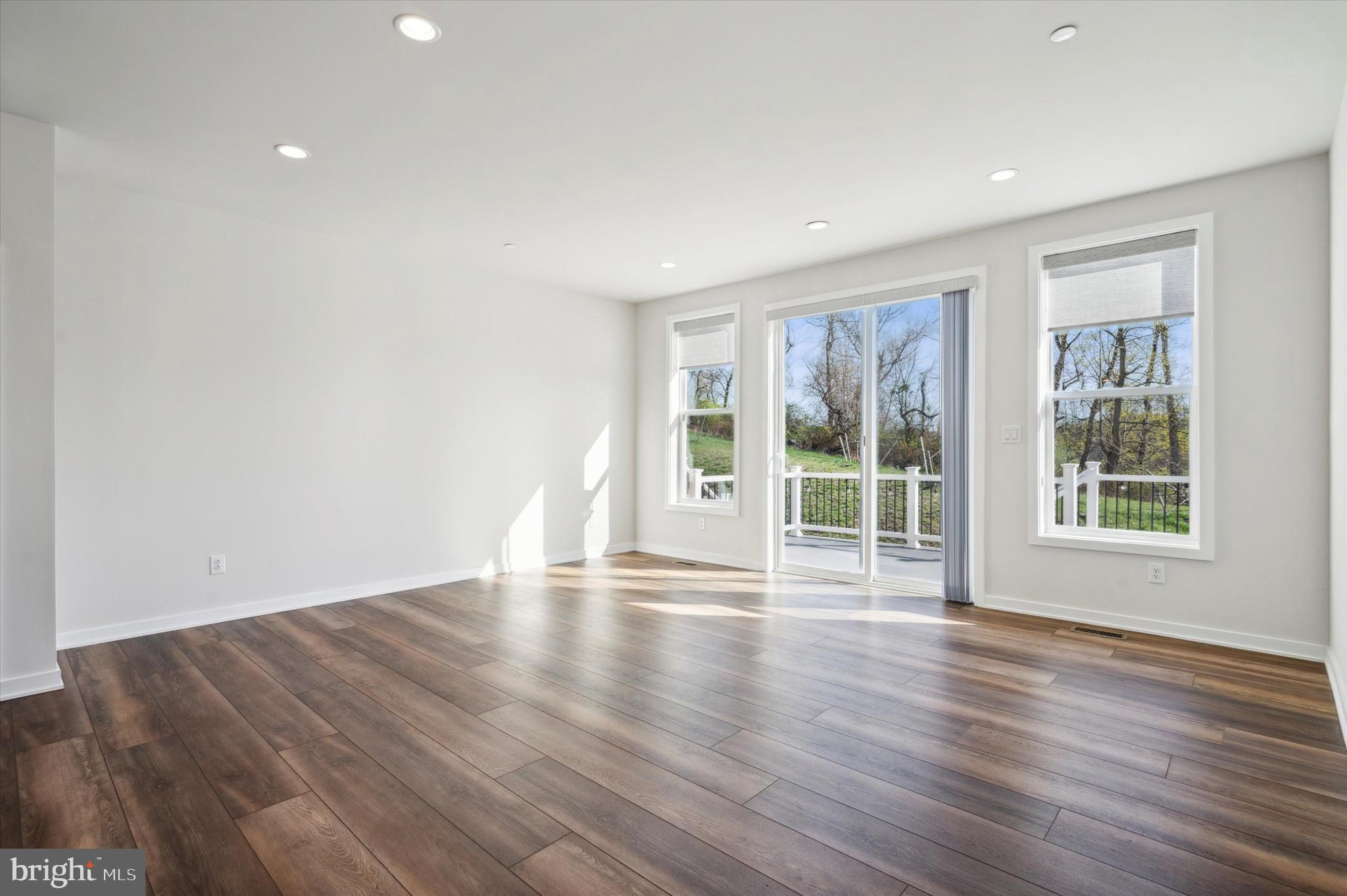 728 Switchman Road Media, PA 19063 - Photo 9 of 25 LIVING 17X15