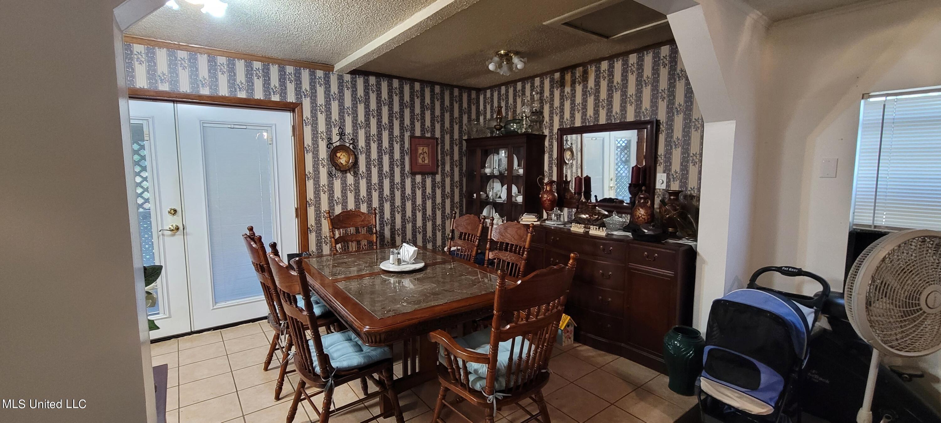 1297 Mcmaster Road Sarah, MS 38665 - Photo 4 of 6 20220524_180816