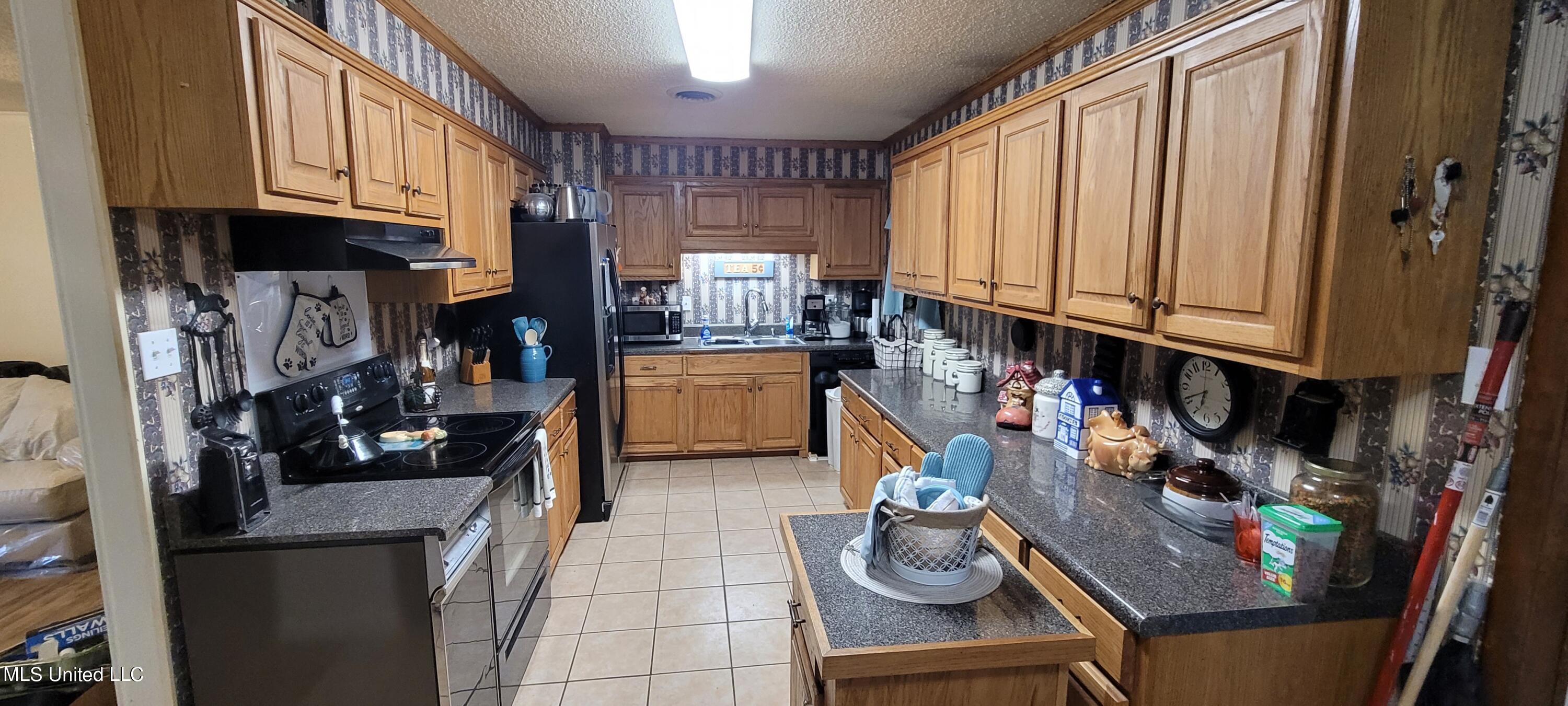1297 Mcmaster Road Sarah, MS 38665 - Photo 5 of 6 20220524_181014
