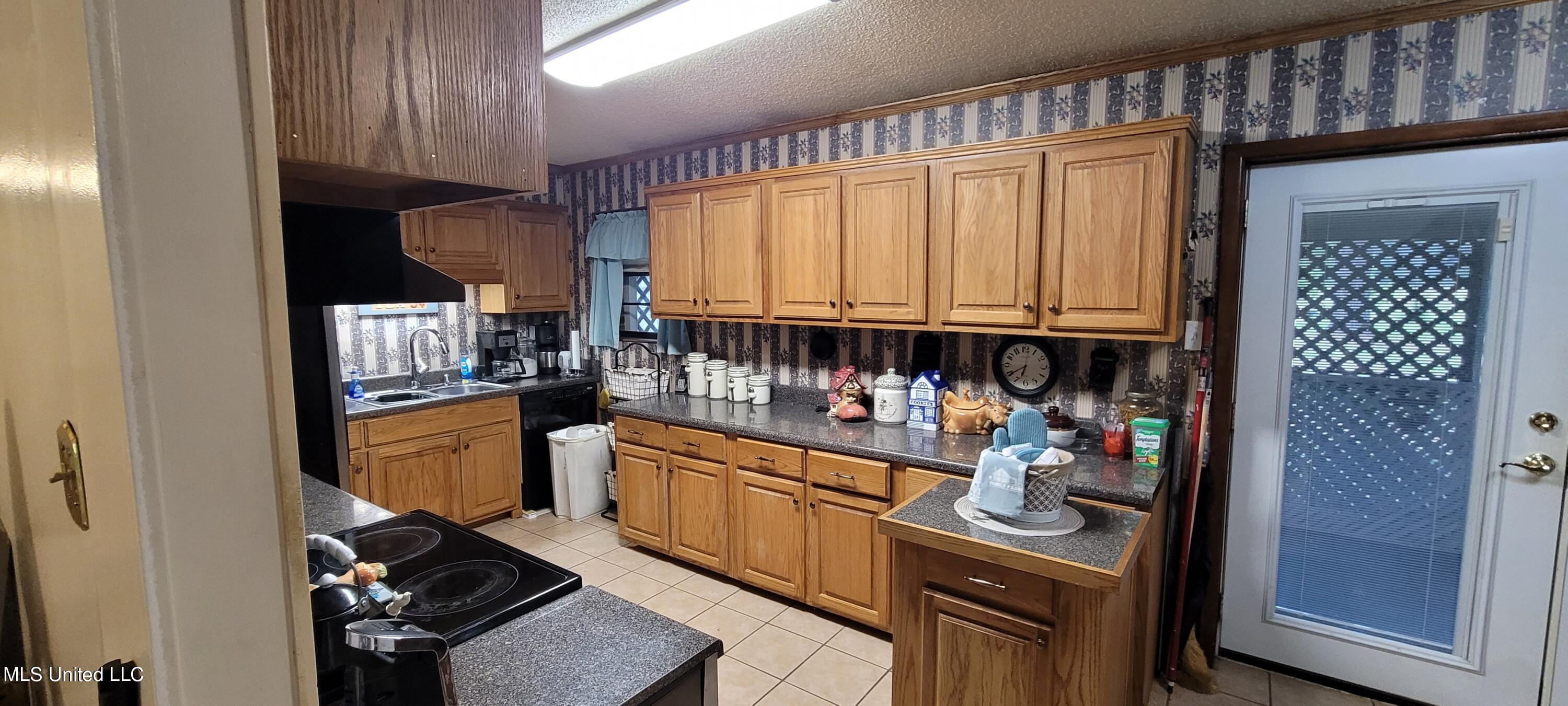 1297 Mcmaster Road Sarah, MS 38665 - Photo 6 of 6 20220524_180914