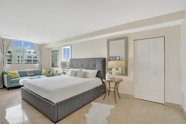 $6,000 | 2001 North Ocean Boulevard, Unit 1005, Fort Lauderdale, FL 33305