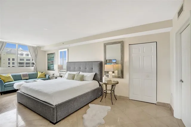 $6,000 | 2001 North Ocean Boulevard, Unit 1005, Fort Lauderdale, FL 33305