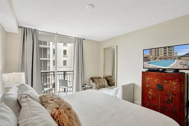 $6,000 | 2001 North Ocean Boulevard, Unit 1005, Fort Lauderdale, FL 33305