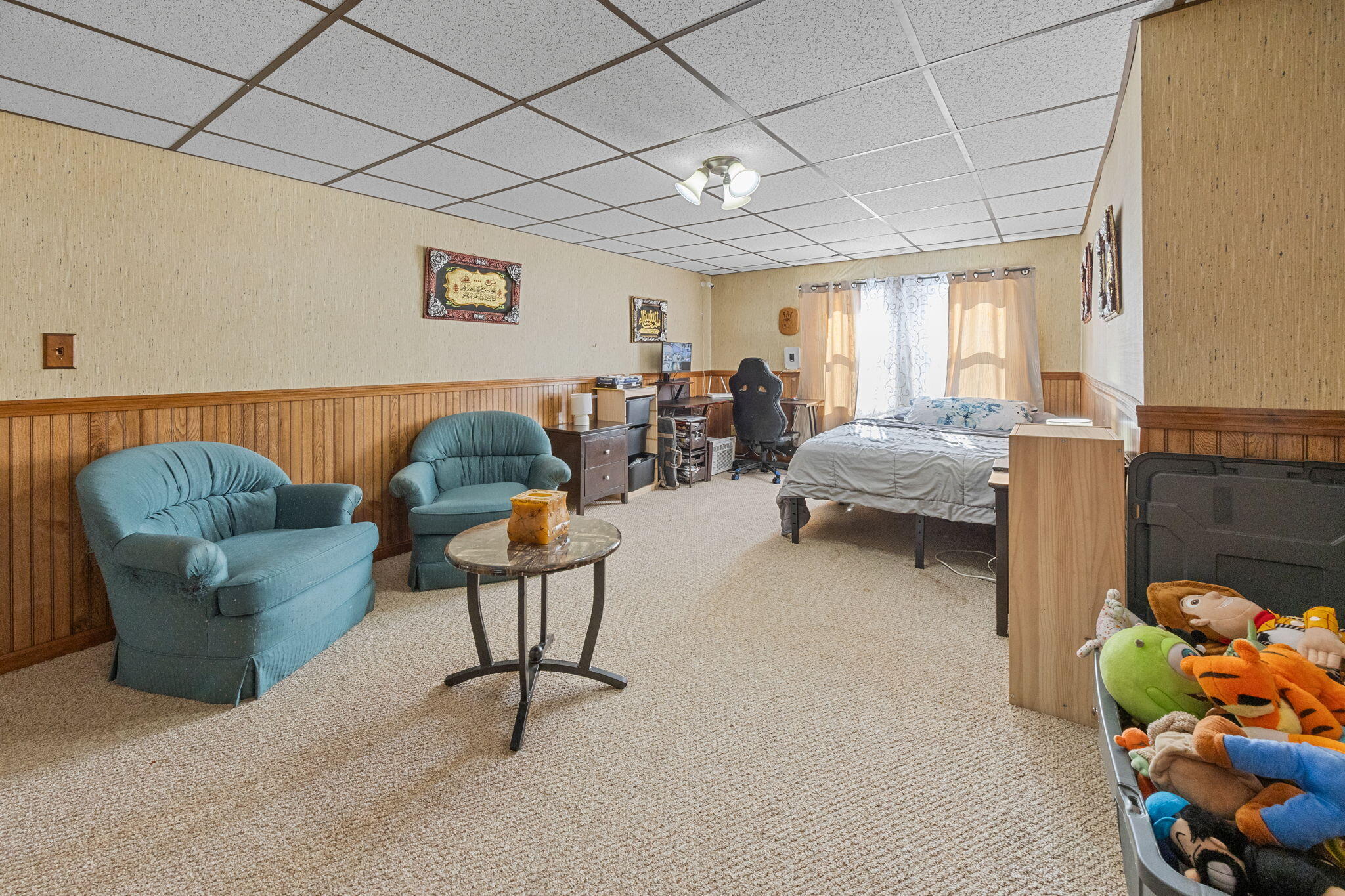 320-322 Old Bedford Road Westport, MA 02790 - Photo 21 of 33 a living room with furniture and a window