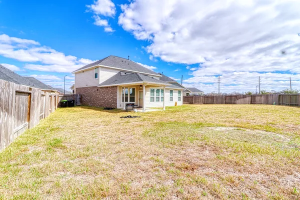 $2,950 | 8106 Royal Palm Drive, Fulshear, TX 77441