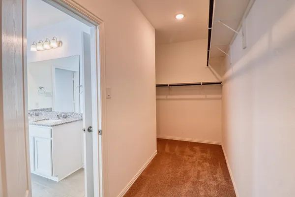 $2,950 | 8106 Royal Palm Drive, Fulshear, TX 77441