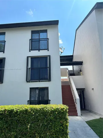 $300,000 | 13045 Southwest 68th Street, Unit 104, Miami, FL 33183