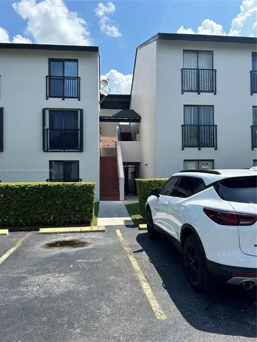 $300,000 | 13045 Southwest 68th Street, Unit 104, Miami, FL 33183