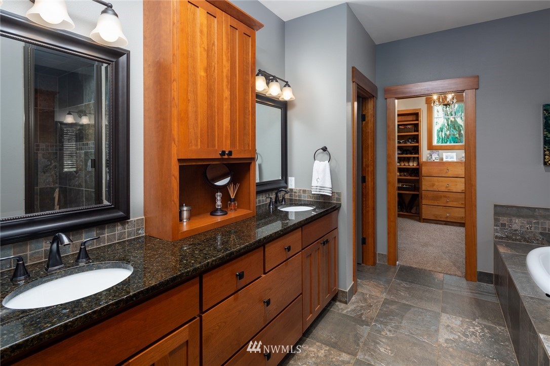 8944 Axling Road Lynden, WA 98264 - Photo 13 of 25