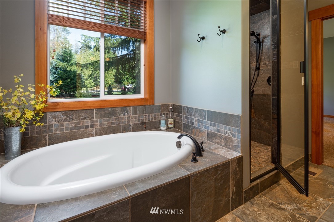 8944 Axling Road Lynden, WA 98264 - Photo 15 of 25
