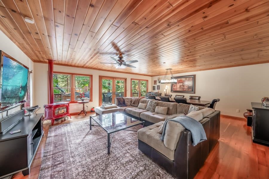 8542 Dolly Varden Avenue Kings Beach, CA 96143 - Photo 11 of 28