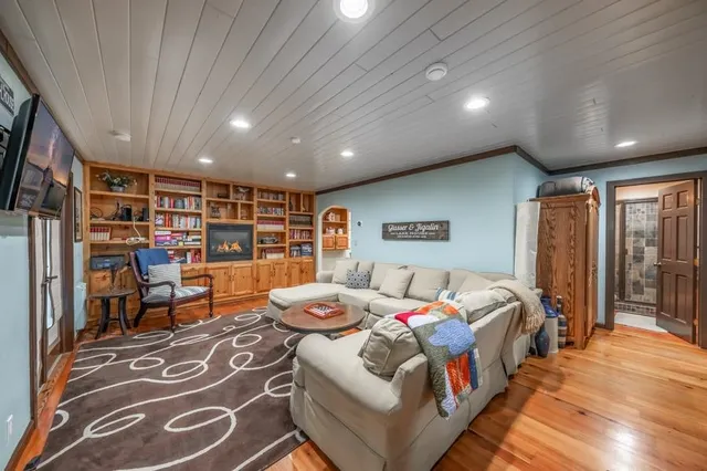 $875,000 | 8542 Dolly Varden Avenue, Kings Beach, CA 96143