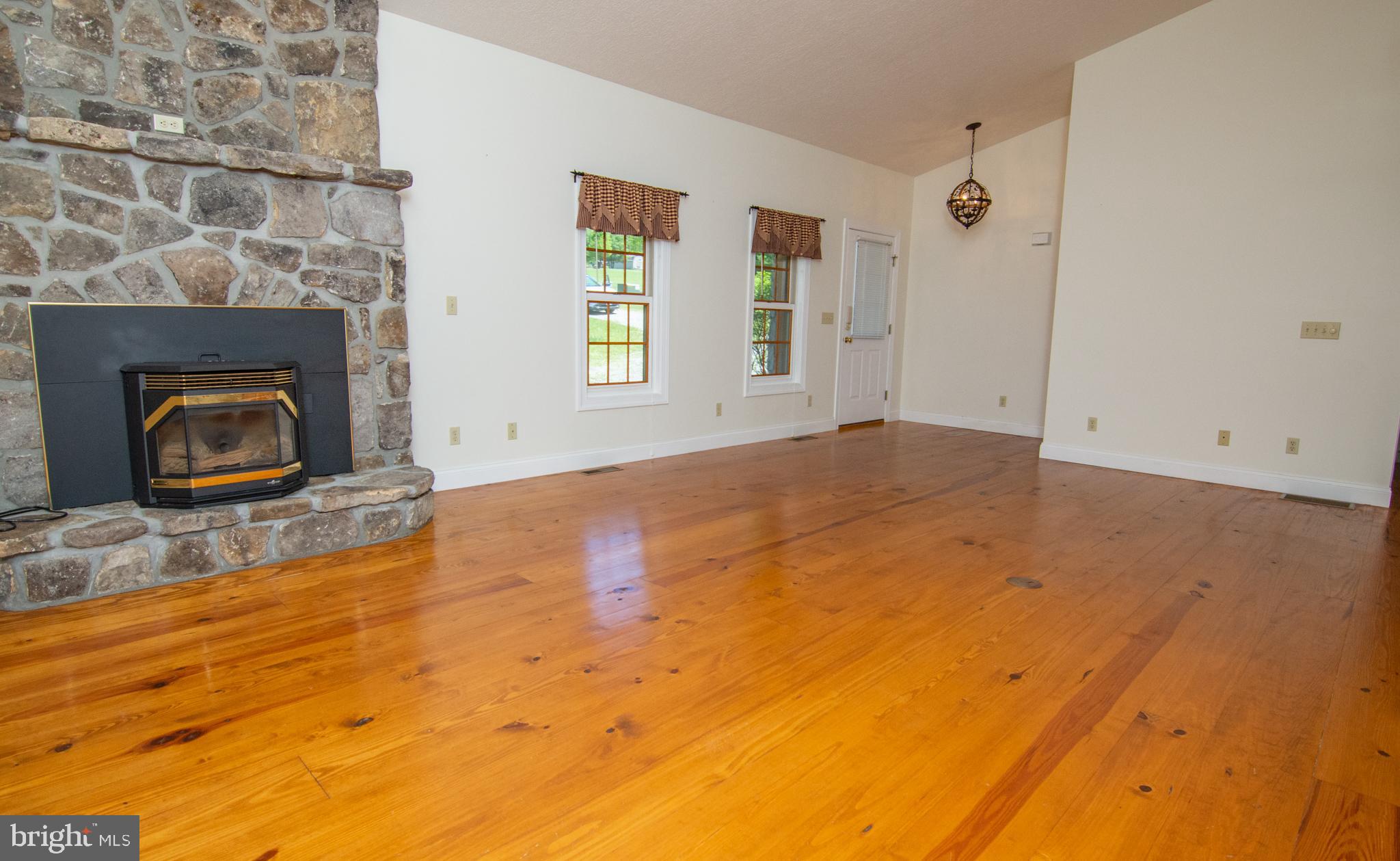 6154 Sang Run Road McHenry, MD 21541 - Photo 11 of 37 VIEW ACROSS LIVING ROOM TO FRONT DOOR