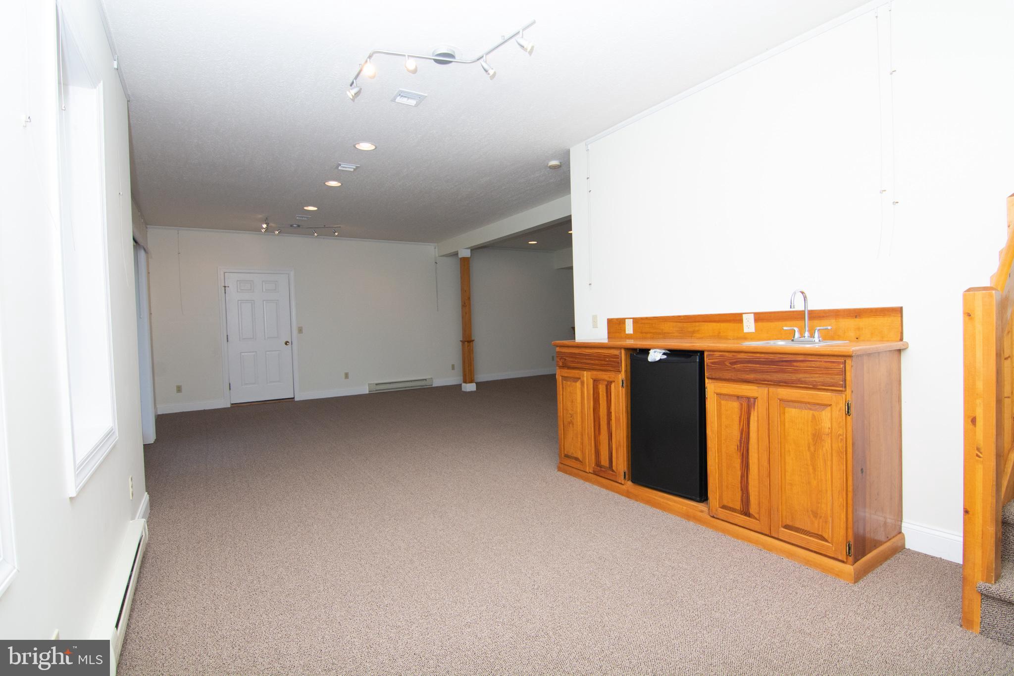 6154 Sang Run Road McHenry, MD 21541 - Photo 28 of 37 LOWER LEVEL BAR AREA