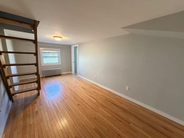 $2,000 | 146 Village Street, Unit 3, Medway, MA 02053