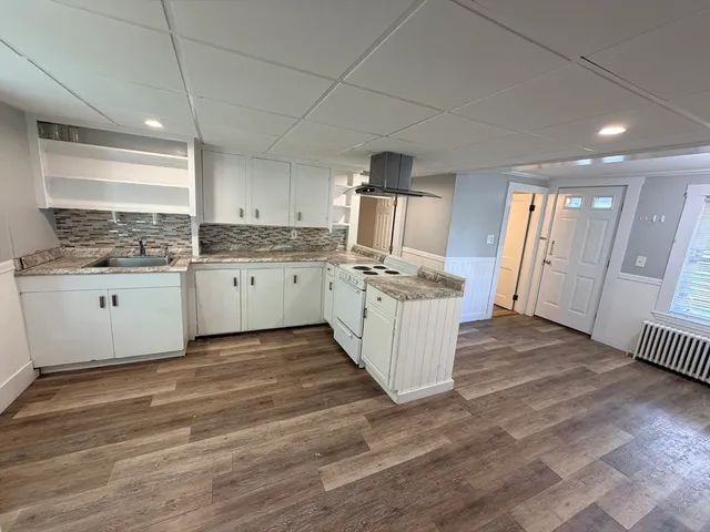 $2,000 | 146 Village Street, Unit 3, Medway, MA 02053