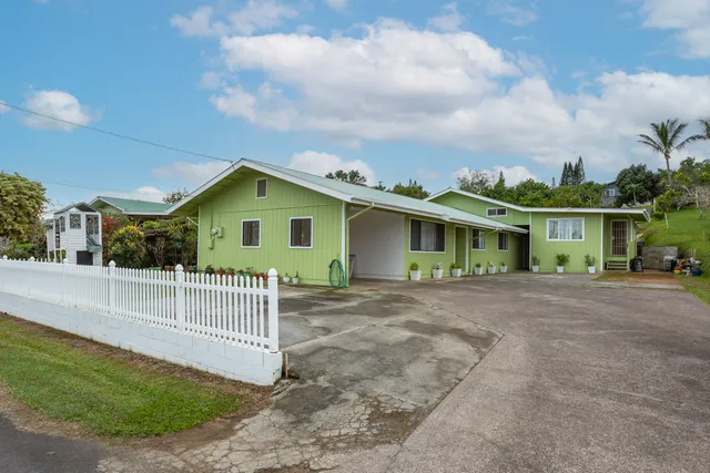 $1,200,000 | 45-3321 Kamani Street, Honokaa, HI 96727