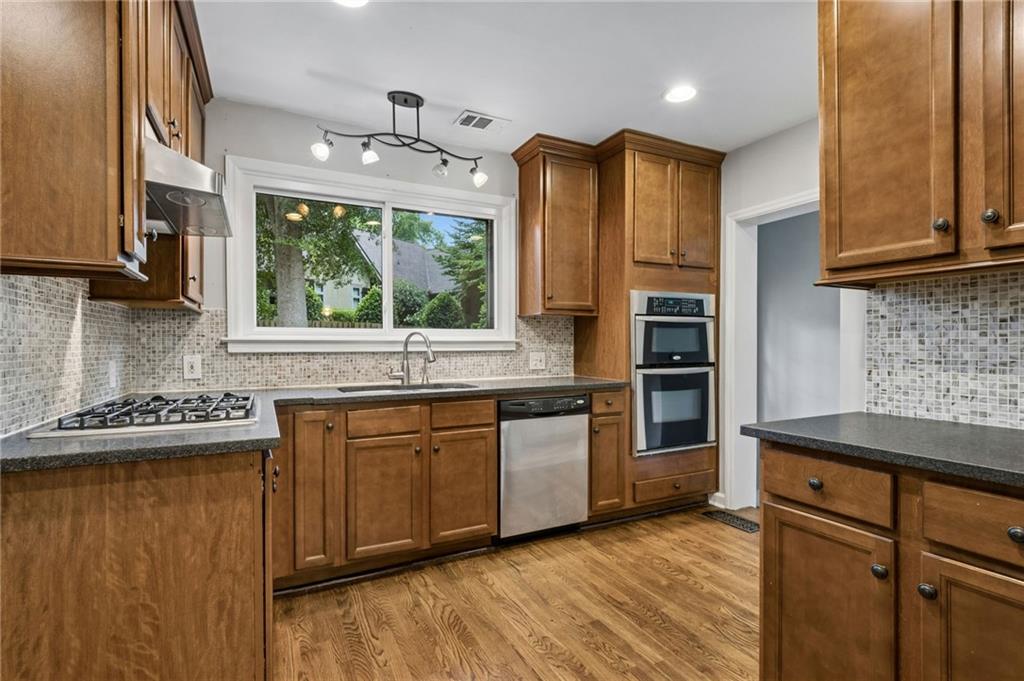 1197 Goodwin Road Northeast Atlanta, GA 30324 - Photo 16 of 64