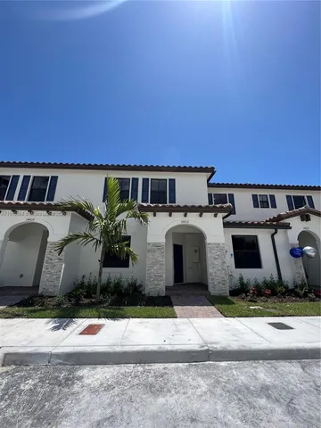 $2,900 | 24613 Southwest 117th Court, Unit 24613, Homestead, FL 33032