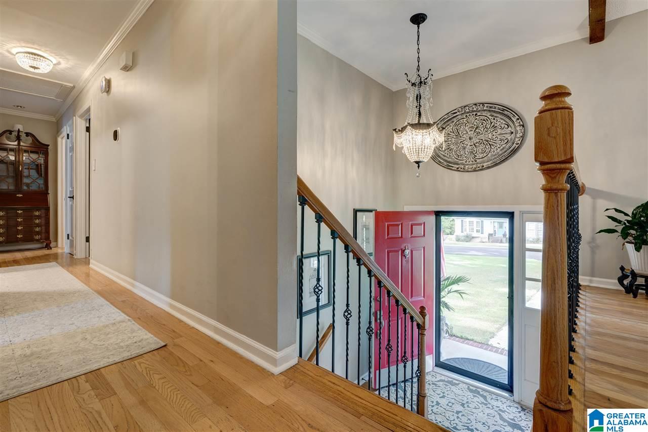 1780 Indian Hills Road Pelham, AL 35124 - Photo 4 of 33