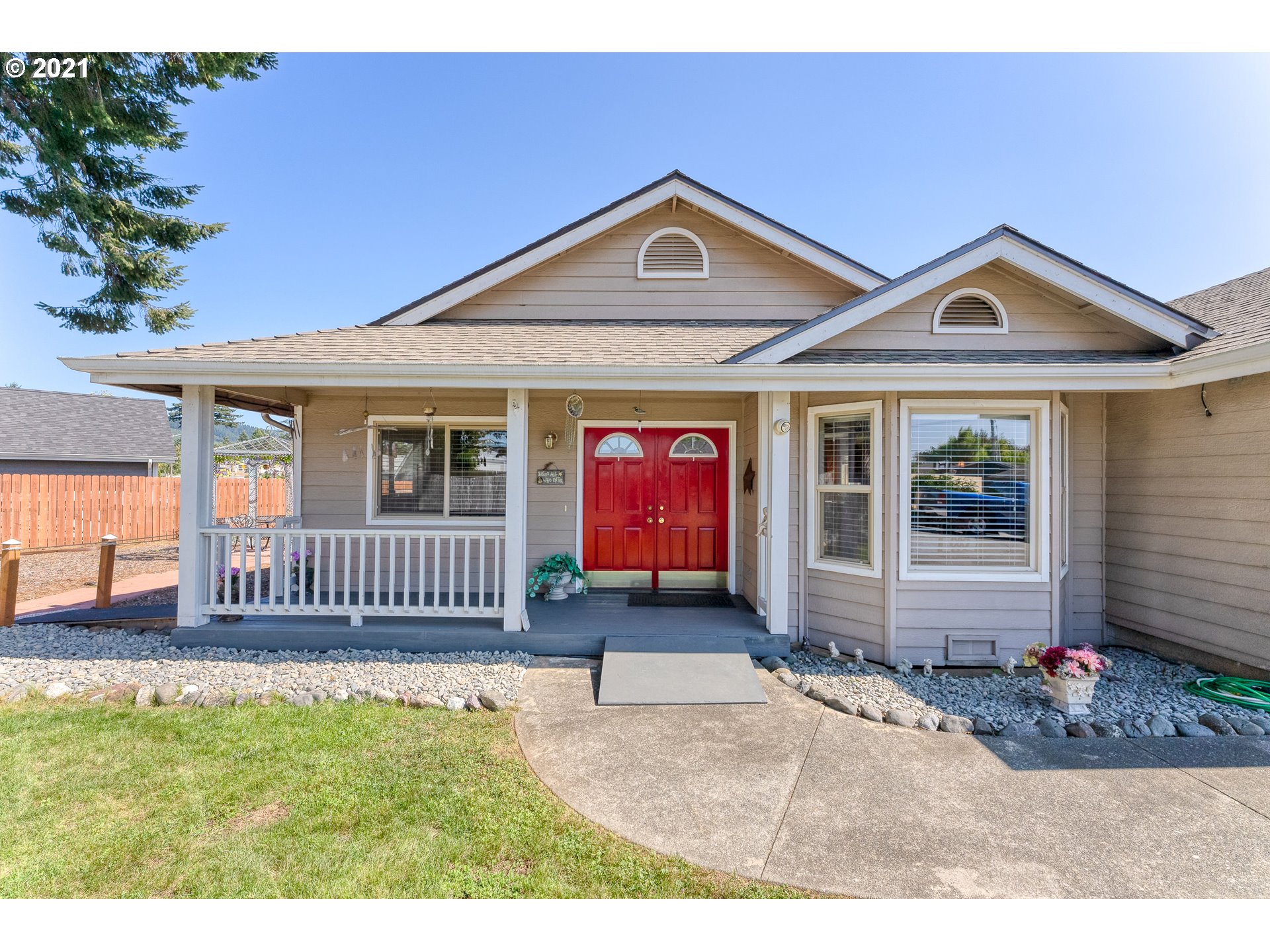 1047 Ransom Avenue Brookings, OR 97415 - Photo 20 of 22 Gallery Image 20