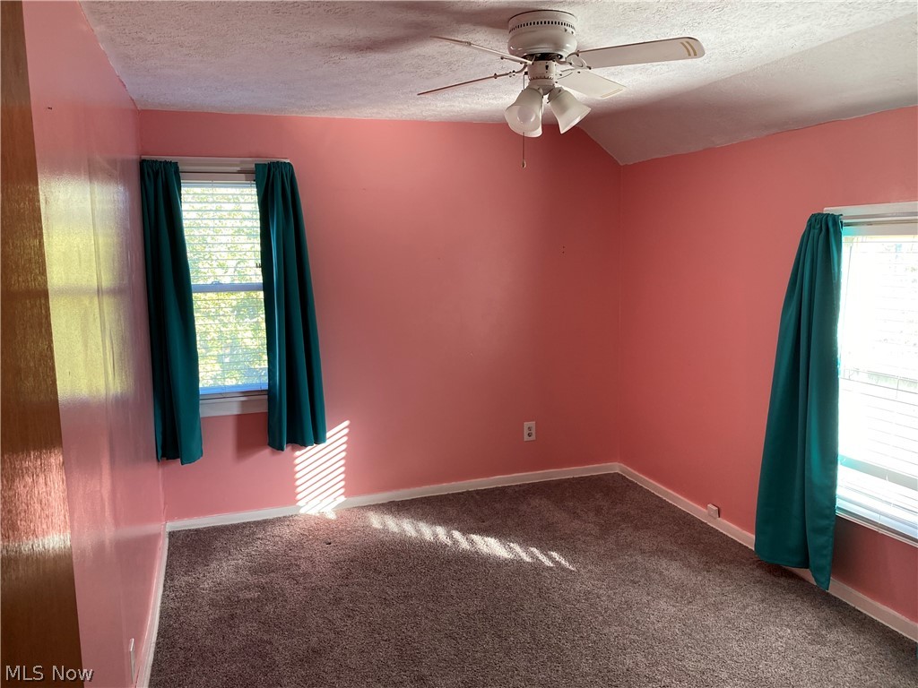 926 Nevin Street Akron, OH 44310 - Photo 24 of 31