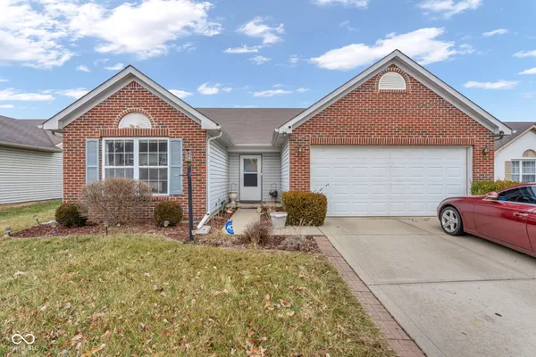 $250,000 | 5850 Wood Cote Drive, Indianapolis, IN 46221