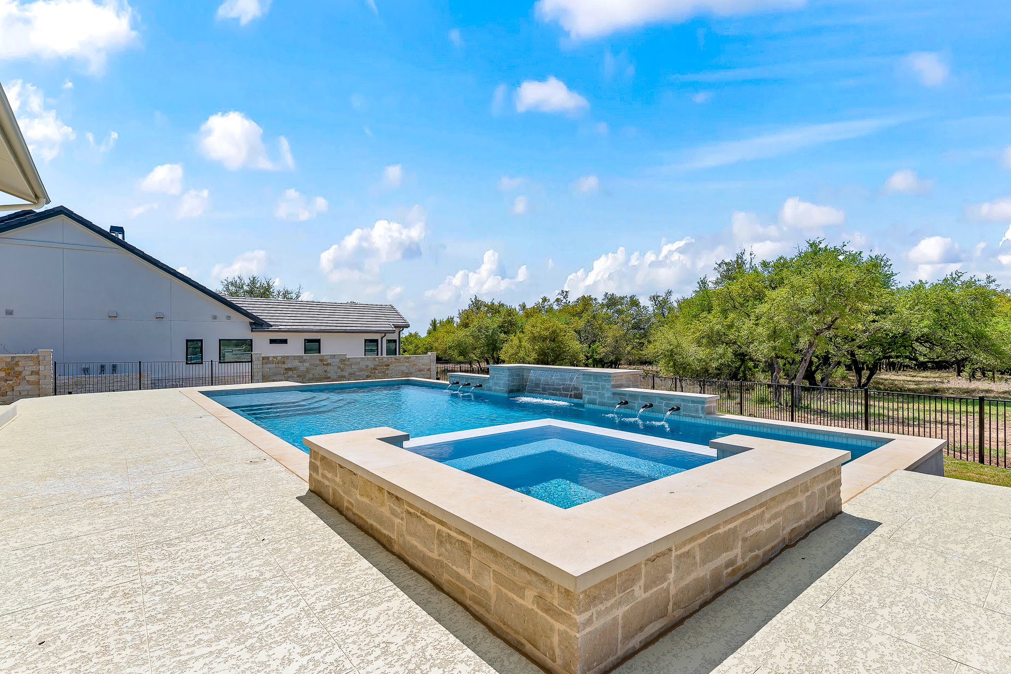 1006 Flint Ridge Trail Georgetown, TX 78628 - Photo 38 of 40