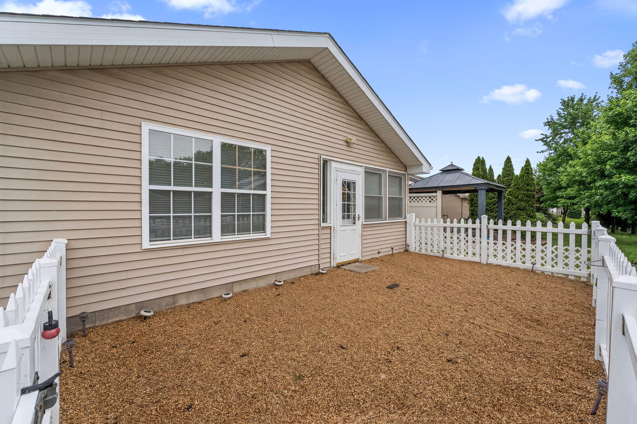 7035 Tompkins Court Griffith, IN 46319 - Photo 23 of 25 2048x1365