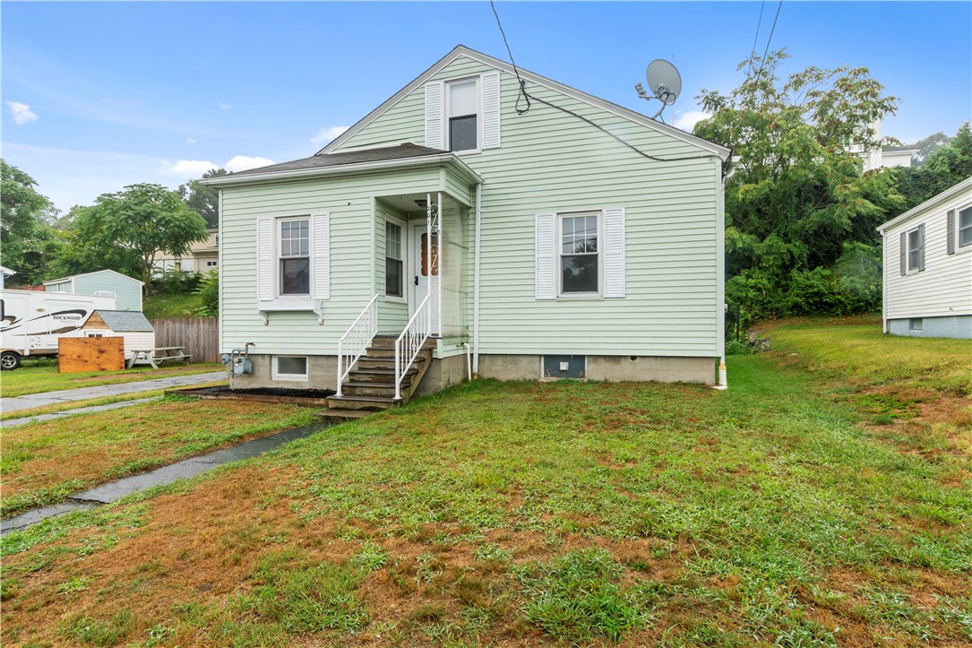 201 St Barnabe Street Woonsocket, RI 02895 - Photo 2 of 28