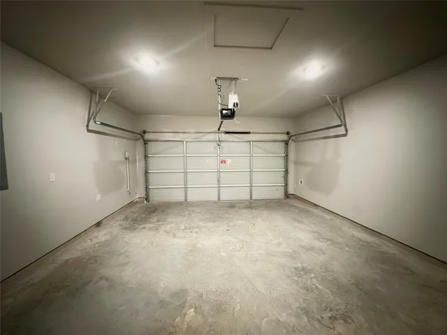 $2,150 | 12187 Ridge Top Drive, Conroe, TX 77304