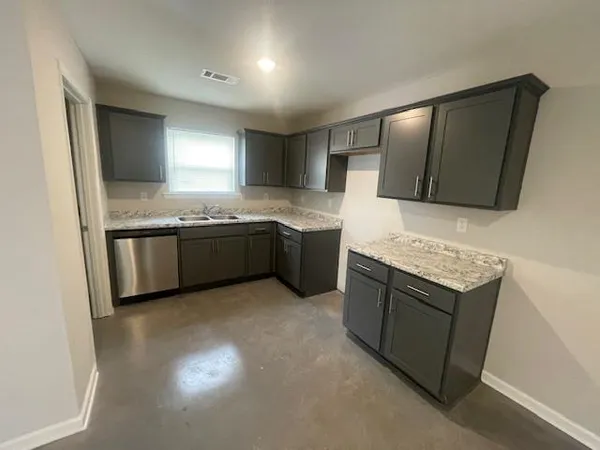 $1,600 | 2443 Zanone Avenue, Memphis, TN 38114