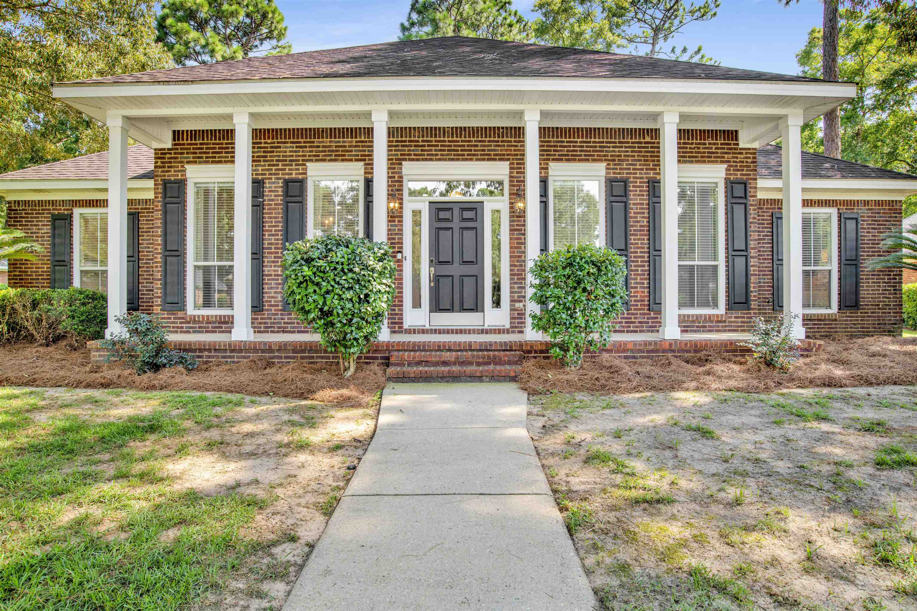 9426 Aspen Circle Daphne, AL 36527 - Photo 4 of 35 Southern Living Porch