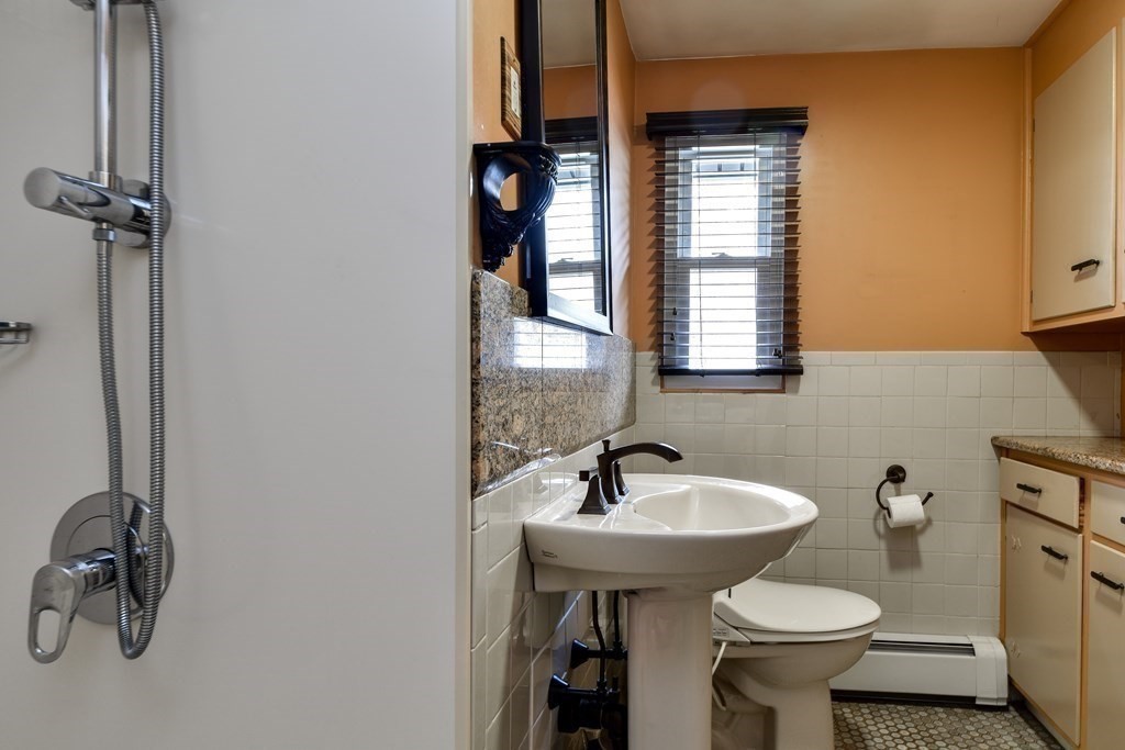 55 Donna Road Framingham, MA 01701 - Photo 14 of 25 Gallery Image 14