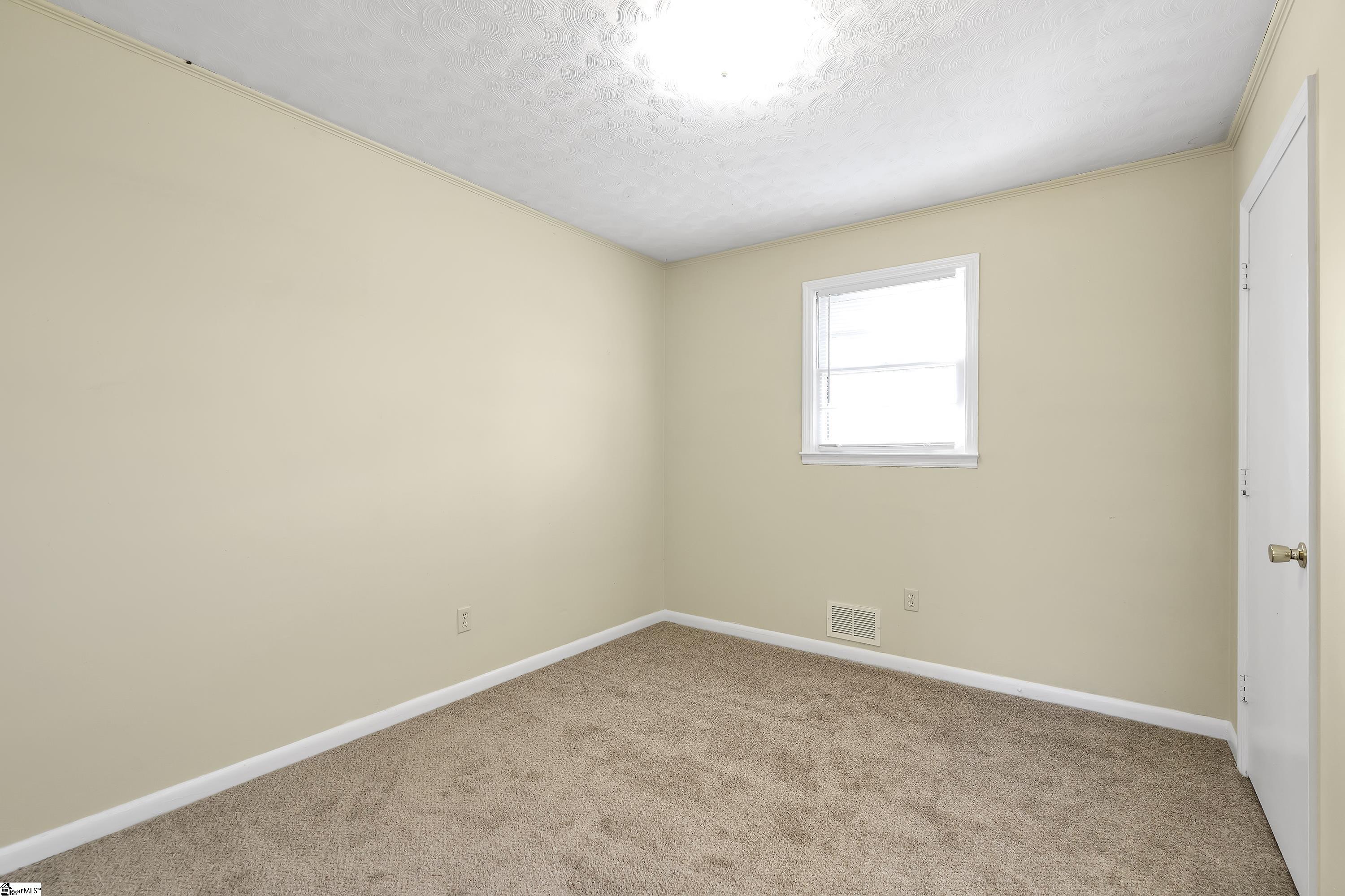 122 Collette Street Moore, SC 29369 - Photo 4 of 24 Gallery Image 4