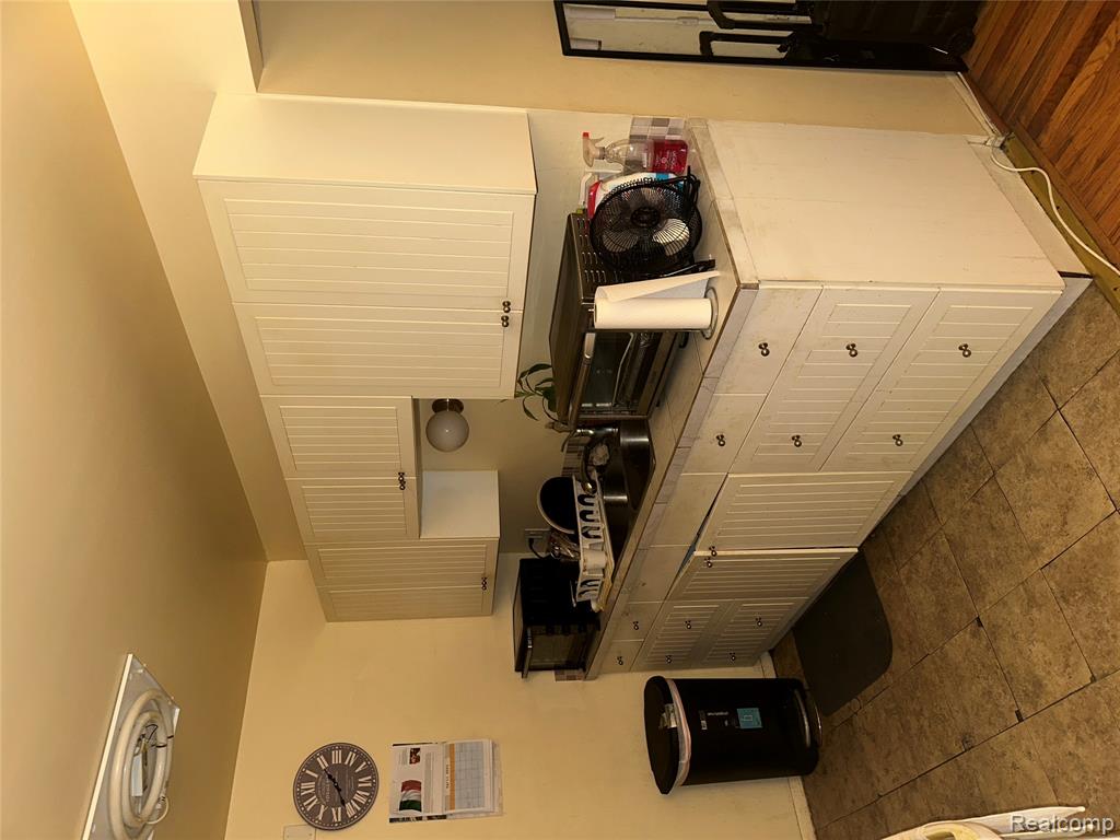 25301 Five Mile Road Redford, MI 48239 - Photo 8 of 15